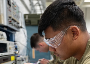 379th AEW Airmen train for the fight