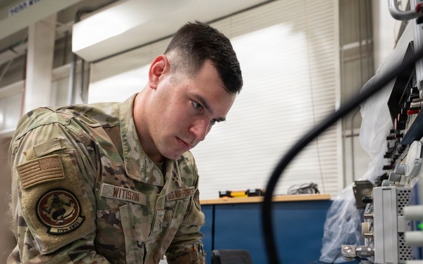 379th AEW Airmen train for the fight