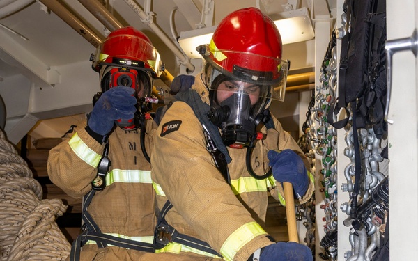 USS Delbert D. Black (DDG 119) Conducts a Fire Drill