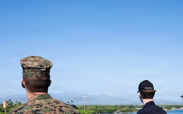 U.S. Marines, Sailors aboard USS Ashland Man the Rails at Joint Base Pearl Harbor-Hickam