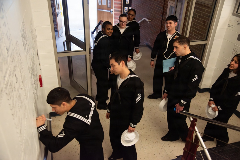 Surface Warfare Engineering Schools Command (SWESC) Great Lakes Instructors Train Next Generation of U.S. Navy Boatswain's Mates