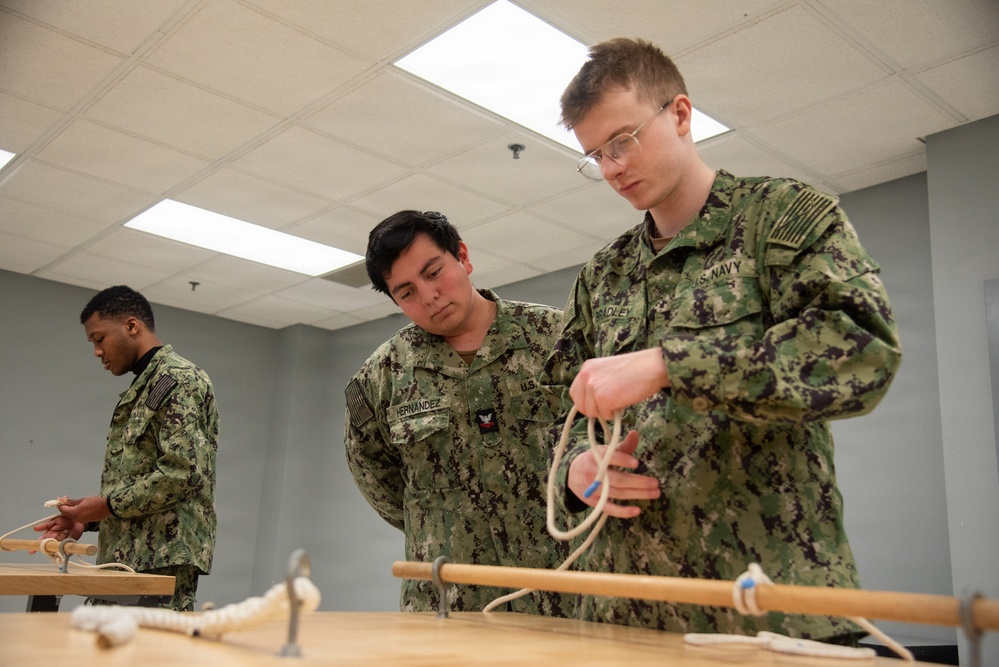 Surface Warfare Engineering Schools Command (SWESC) Great Lakes Instructors Train Next Generation of U.S. Navy Boatswain's Mates