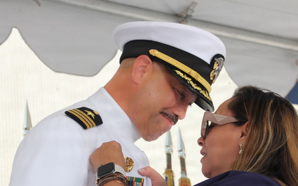 NCTS San Diego Holds Change of Command