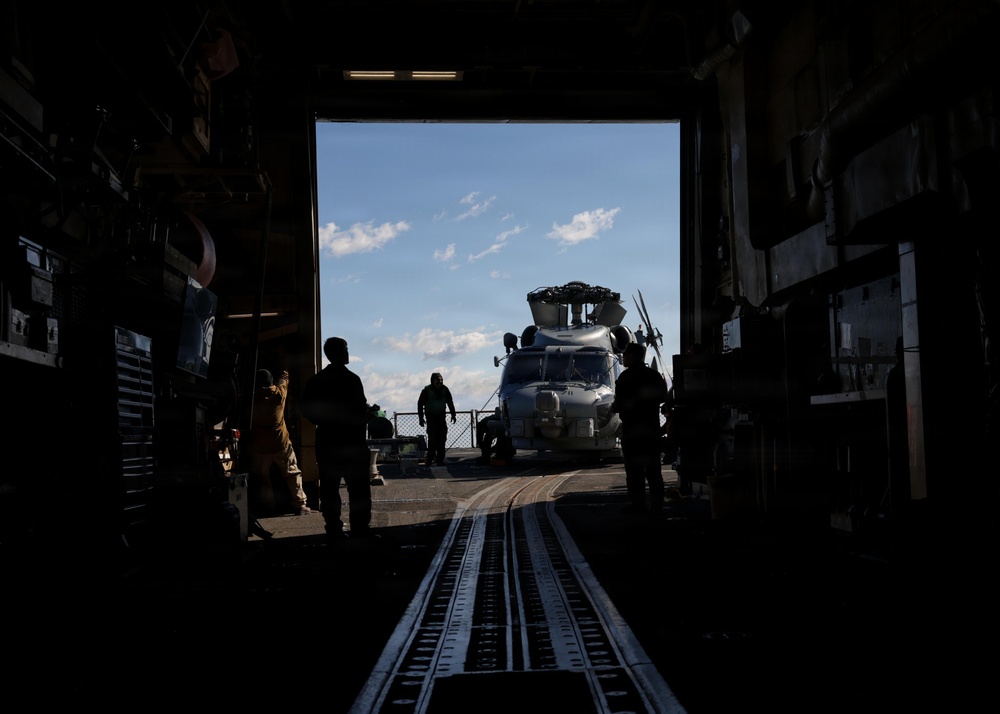 USS Mason (DDG 87) Conducts Exercises During COMPTUEX 2026