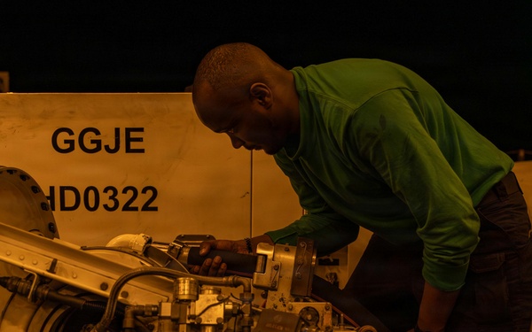 Abraham Lincoln Conducts Routine Aircraft Maintenance