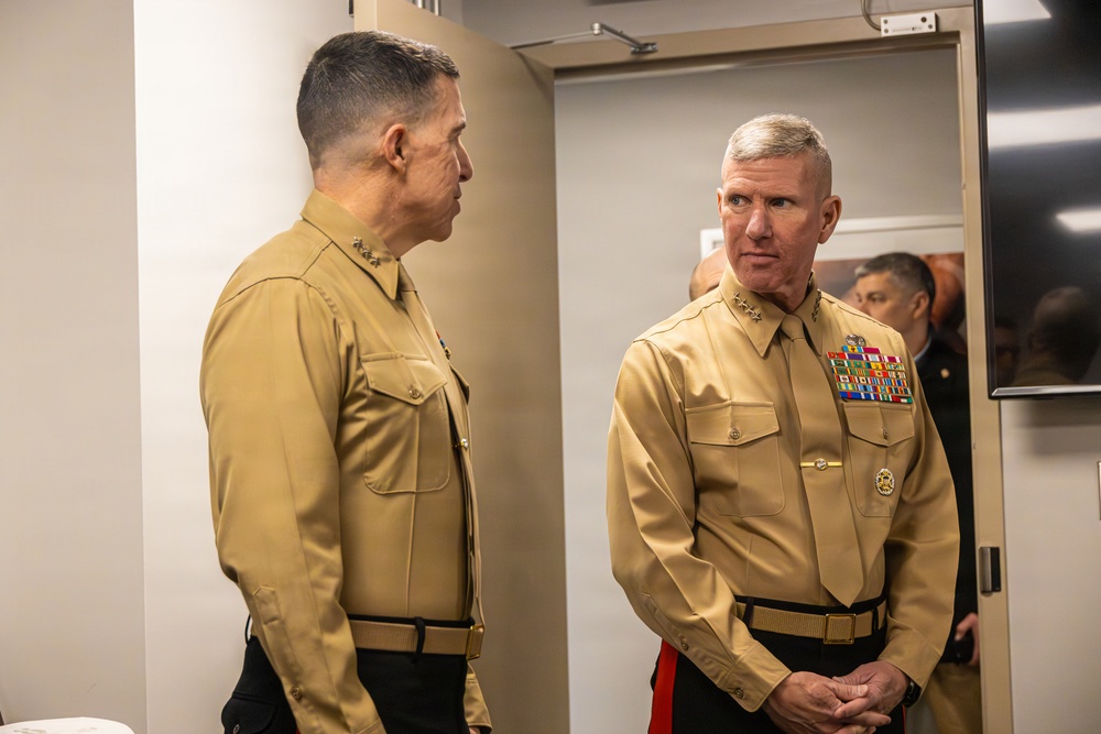 The Commanant, Gen. Eric M. Smith awards Marines at Training and Education Command