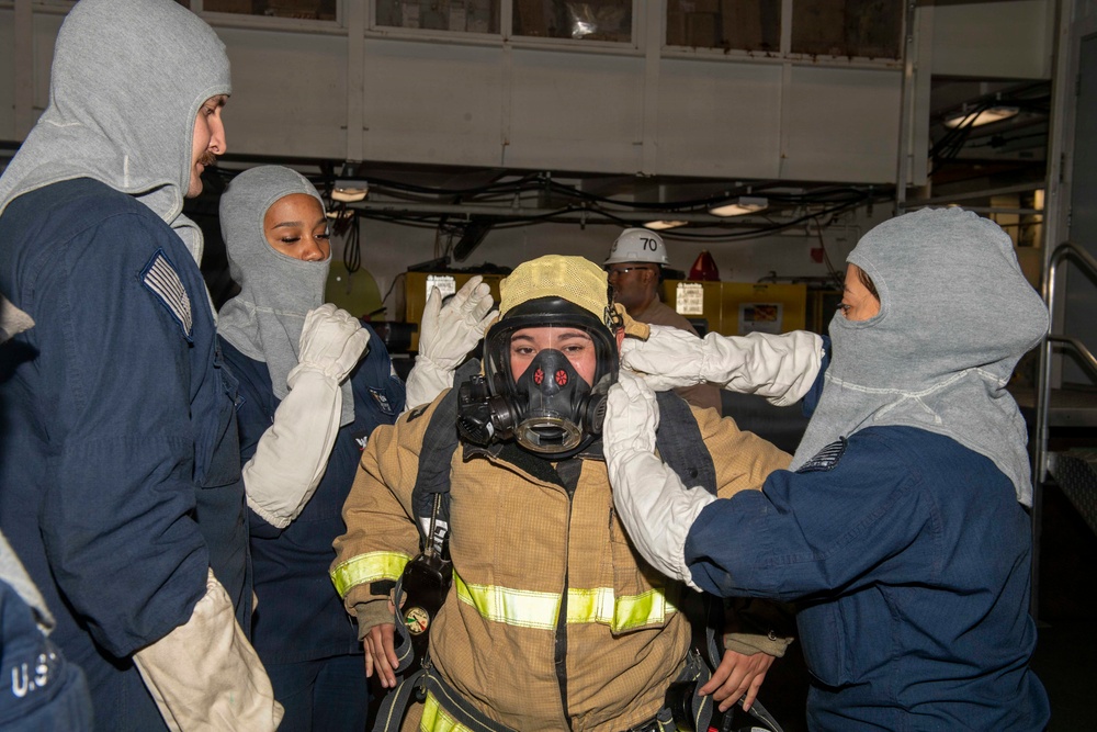 USS Carl Vinson (CVN 70) conducts fire safety drill