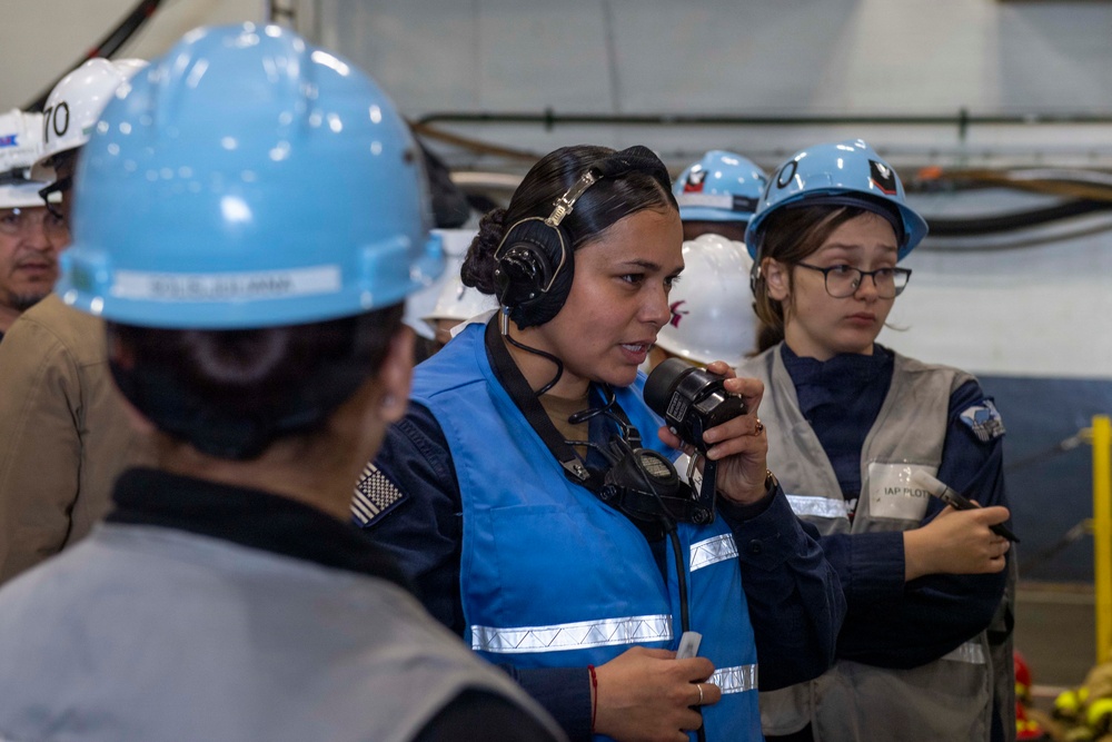 USS Carl Vinson (CVN 70) conducts fire safety drill