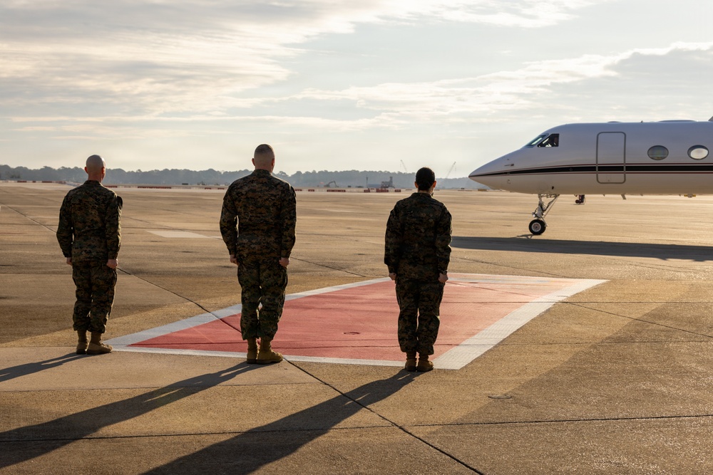 Gen. Bradford J. Gering arrives in Norfolk to assess amphibious shipyard readiness
