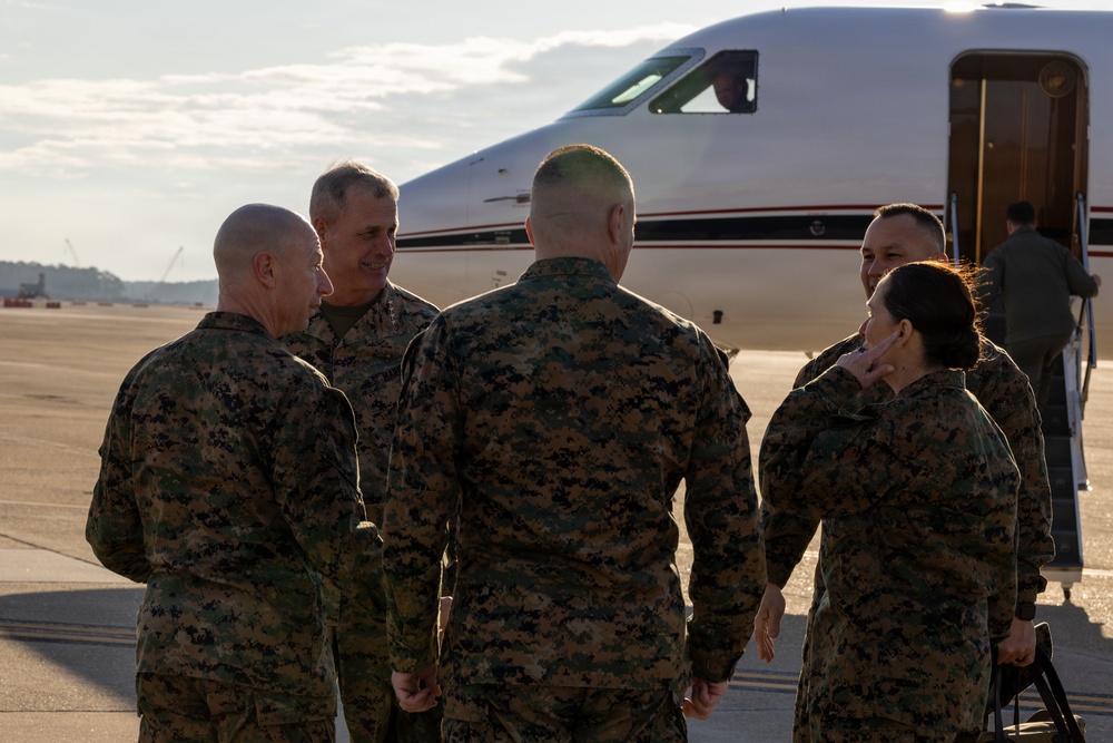 Gen. Bradford J. Gering arrives in Norfolk to assess amphibious shipyard readiness