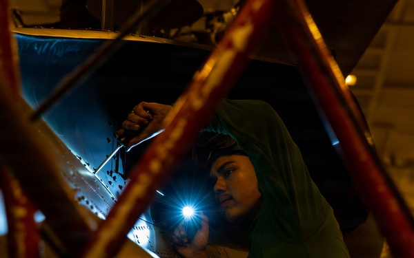 Abraham Lincoln Conducts Routine Aircraft Maintenance