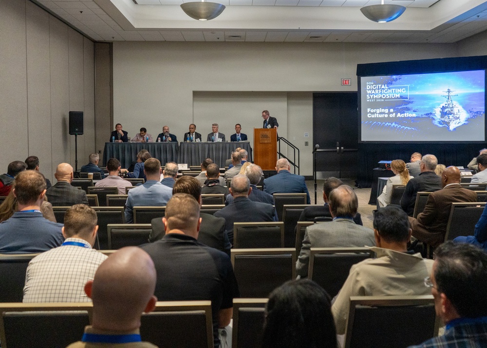 Chief Technology Officer of U.S. Fleet Cyber Command Speaks at DON Digital Warfighting Symposium