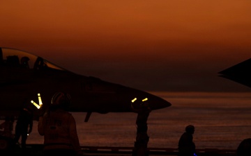 Abraham Lincoln Conducts Routine Flight Operations