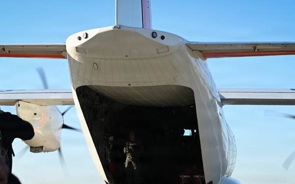 U.S. Coast Guard Port Security Unit members travel to a DHS border security press conference in Arizona