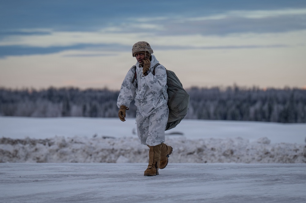 Arctic airdrop: U.S.-Canadian paratroopers train during JPMRC 26-02
