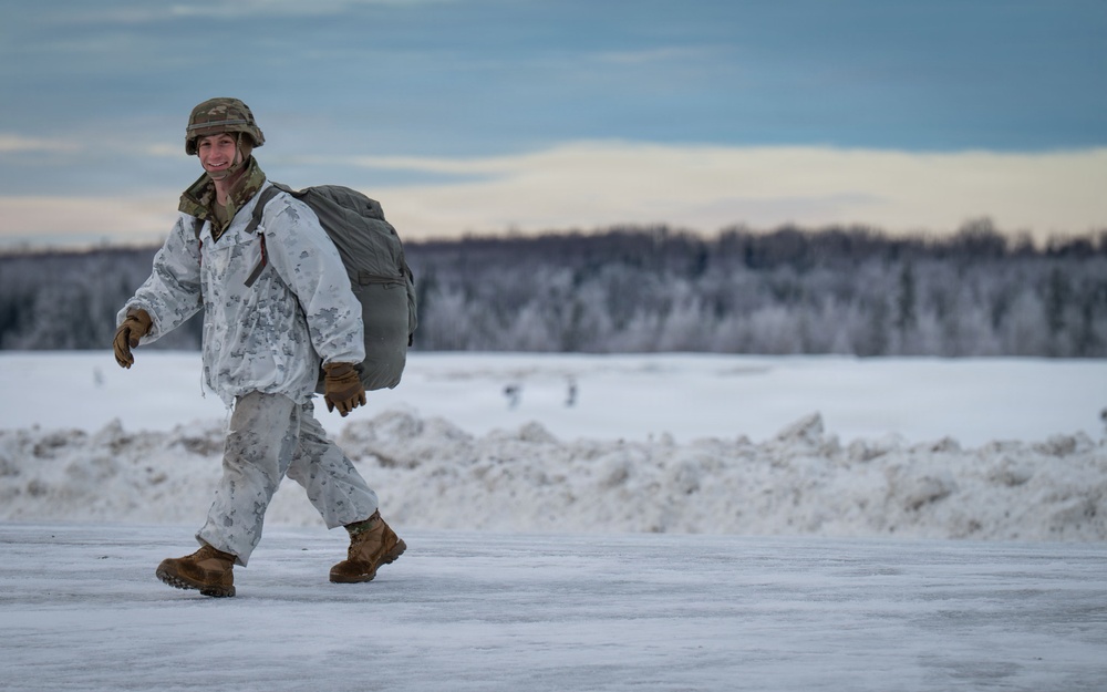 Arctic airdrop: U.S.-Canadian paratroopers train during JPMRC 26-02