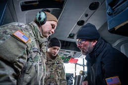 11th Airborne Division employs expeditionary communications during JPMRC