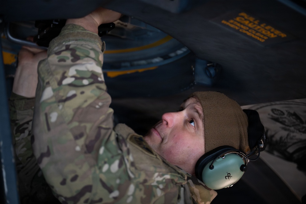 11th Airborne Division employs expeditionary communications during JPMRC