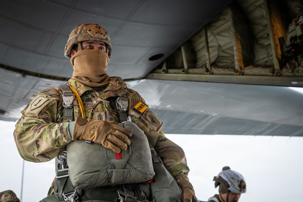 Arctic operations highlight strength of U.S., Canadian airborne partnership during JPMRC 26-02