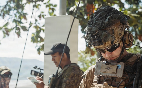 U.S. Marines, Airmen, Philippine Air Force Conduct Bomber Live Drop Exercise at Crow Valley