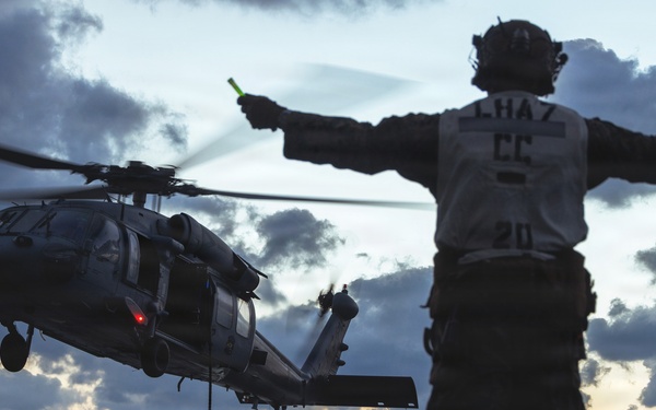 31st MEU | MRF Night Fast Rope