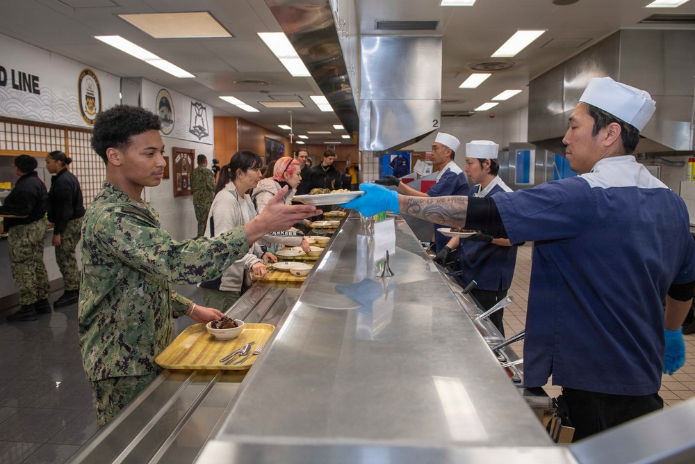 CFAY Commodore Matthew C. Perry General Mess Hosts Open Galley