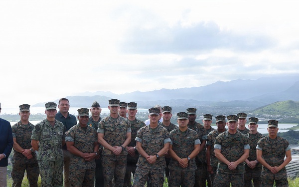 Maj. Gen. Brian Wolford Meets with Commanders at Marine Corps Base Hawaii
