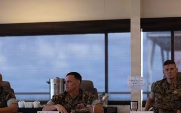 Maj. Gen. Brian Wolford Meets with Commanders at Marine Corps Base Hawaii