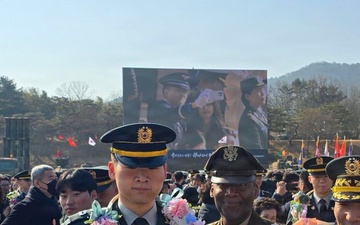 Gen. Brunson Welcomes Newly Commissioned ROK Officers at First Joint Service Academy Ceremony Since 2017