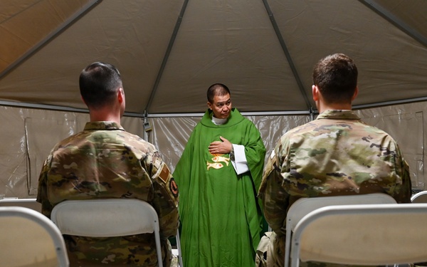 Chaplain Provides Agile Mass