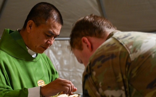 Chaplain Provides Agile Mass