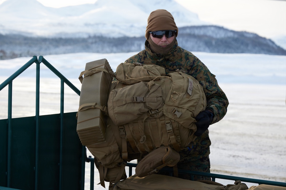 CORE26 | U.S. Marines Arrive in Norway for Exercise Cold Response