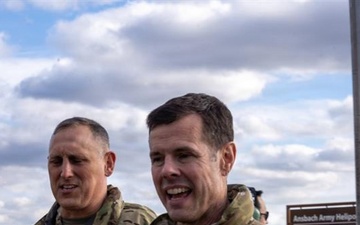 V Corps deputy commanding general visits 12th Combat Aviation Brigade headquarters