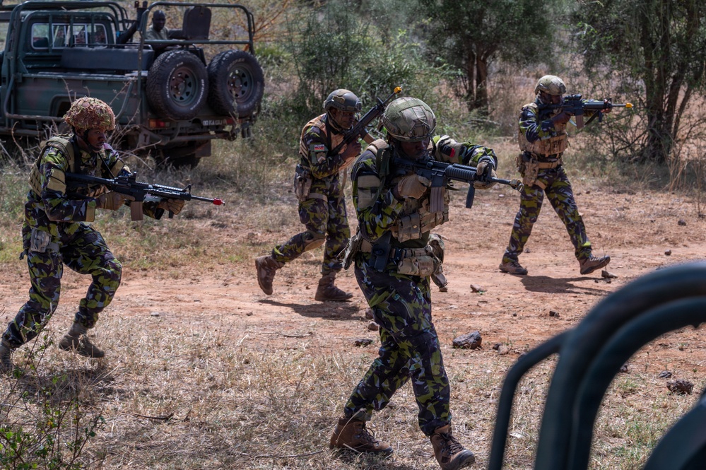 Marine Raiders and Kenyan Marine Commando Unit wrap up joint training