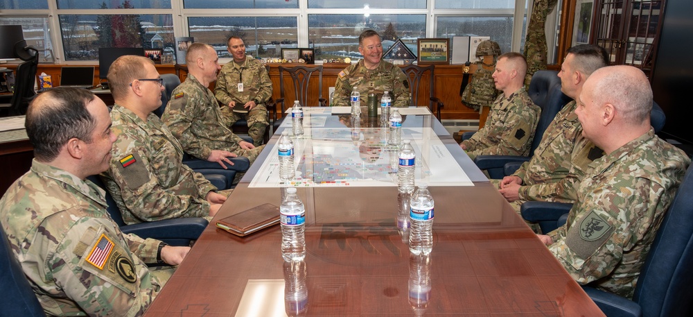 Lithuania’s Griffin Brigade command team visits Pa. National Guard