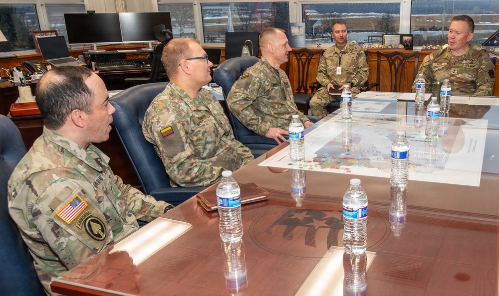 Lithuania’s Griffin Brigade command team visits Pa. National Guard