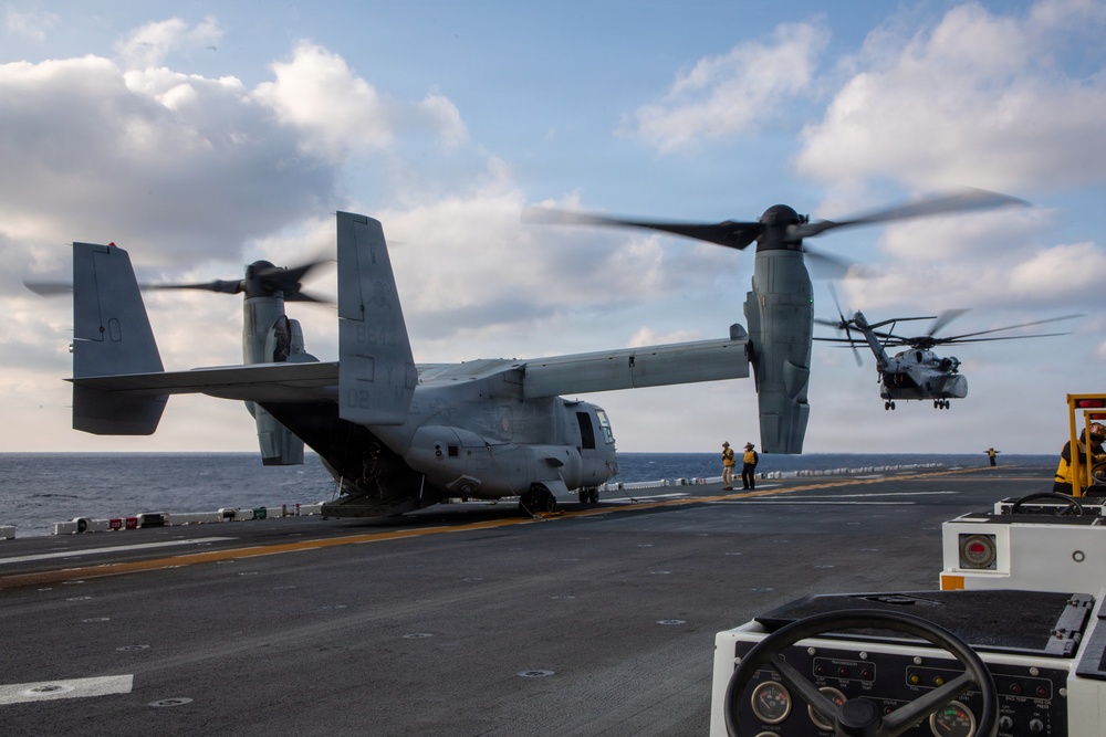 24th MEU CERTEX: Deck Landing Qual