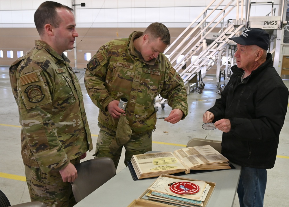 Founding 104th Hockey Player Makes Return Visit to Team