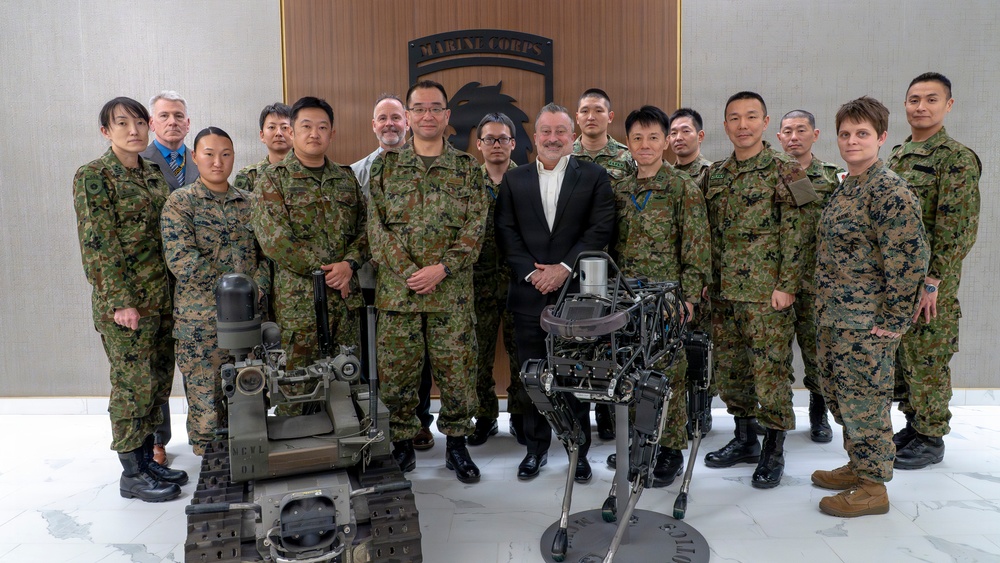 Japanese Ground Self-Defense Force Visits the Marine Corps Warfighting Laboratory