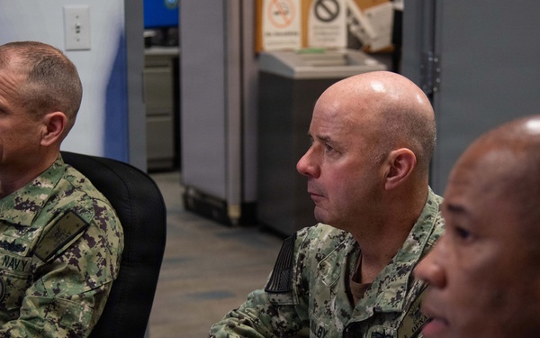 Vice Chief of Naval Operations Visits MyNavy Career Center Human Resources Service Center