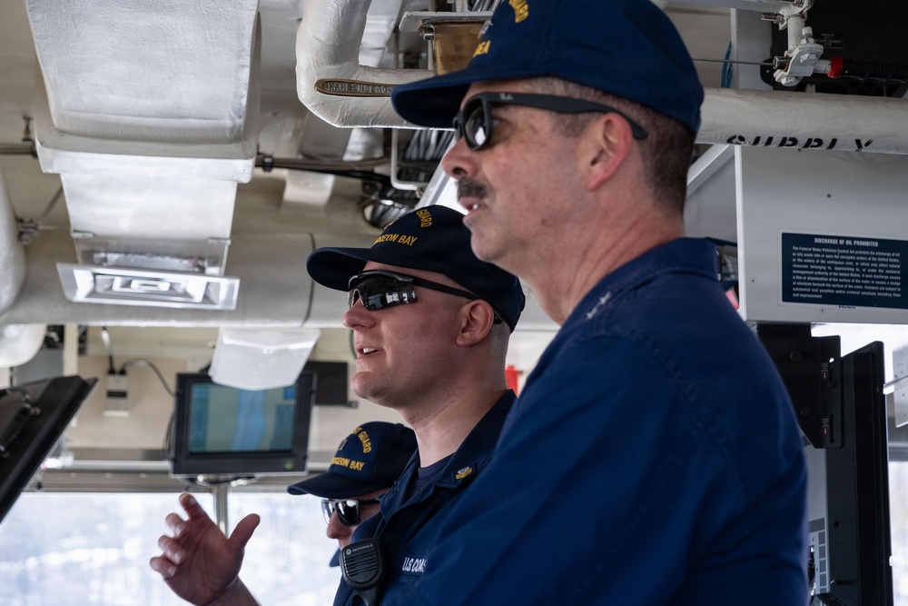 Coast Guard Vice Admiral Moore visits CGC Sturgeon Bay