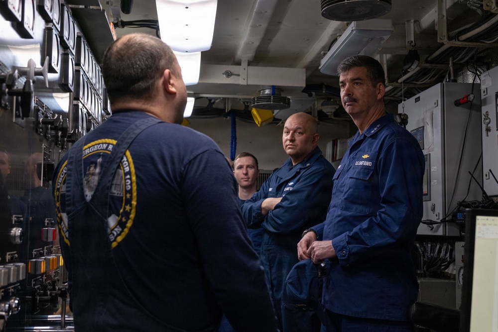 Coast Guard Vice Admiral Moore visits CGC Sturgeon Bay