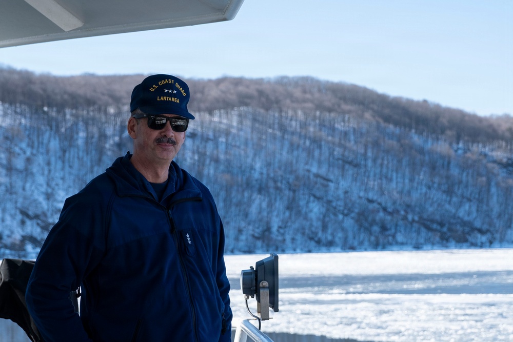 Coast Guard Vice Admiral Moore visits CGC Sturgeon Bay