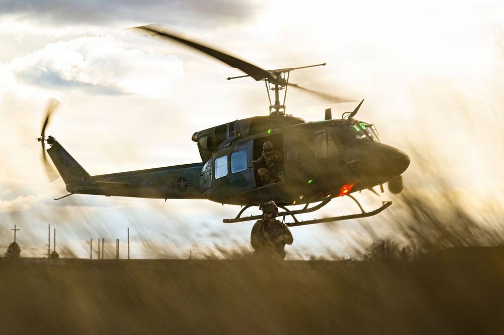UH-1N Huey Training Exercise