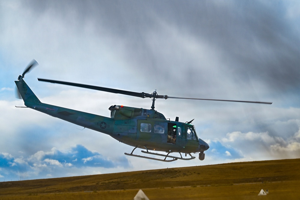 UH-1N Huey Training Exercise
