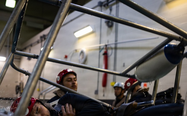 Combat Logistics Battalion 22 Increases Survivability with Underwater Egress Training