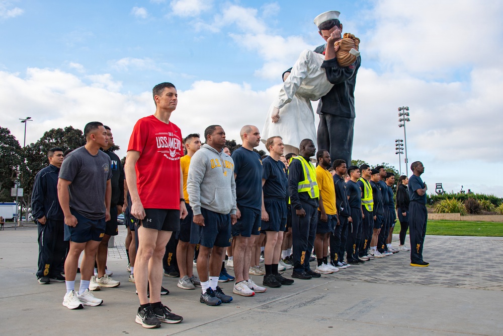 USS America (LHA 6) Sailors Conduct Sailor 360 Heritage Run