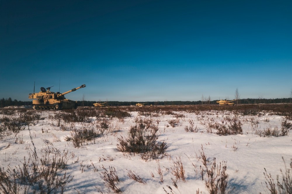 U.S. Soldiers Conduct Artillery Training in Latvia