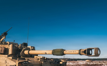 U.S. Soldiers Prepare Paladin Howitzer During Joint Training in Latvia