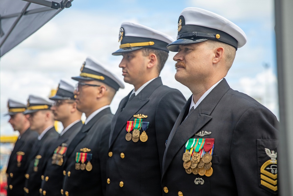 USS Greeneville Holds Change of Command